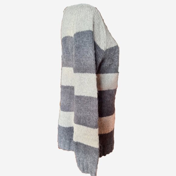 Vintage 90s GAP Women’s Gray & Navy Striped Sweater Acrylic Alpaca Blend Size M - Picture 4 of 7